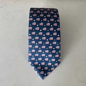 Vineyard vines tie. Never used.